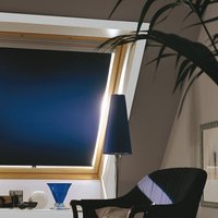 Montáž rolety na střešní okno VELUX Montáž rolety na střešní okno VELUX