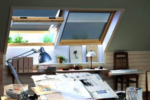 Montáž markýzy na střešní okno VELUX