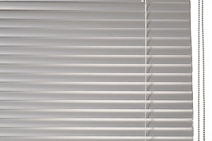 Výměna roztrhnutého řetízku na žaluzii