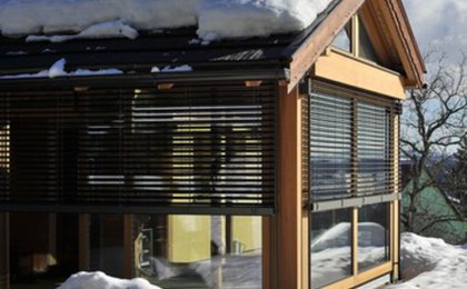 Venkovní žaluzie. Stylová záležitost, ale i možnost, jak ušetřit na energiích Venkovní žaluzie. Stylová záležitost, ale i možnost, jak ušetřit na energiích