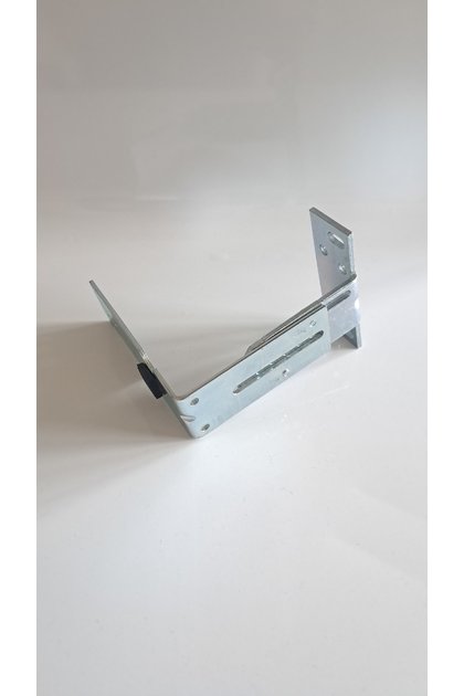 konzola krycího plechu venkovních žaluzií 6-R